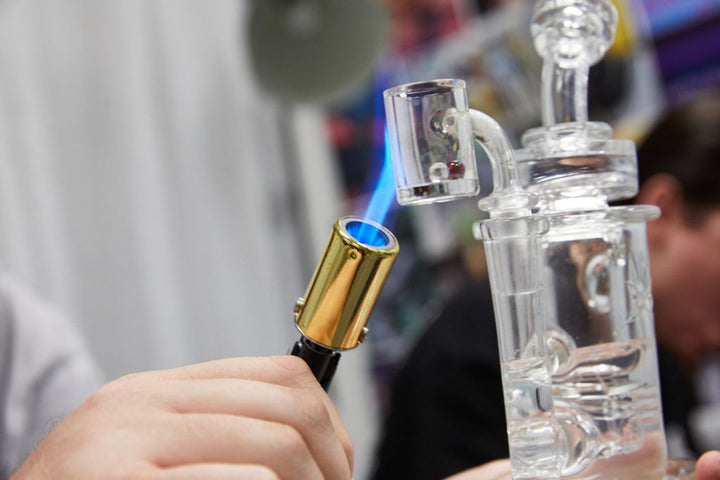 The Art of Timing the Perfect Dab with a Quartz Nail